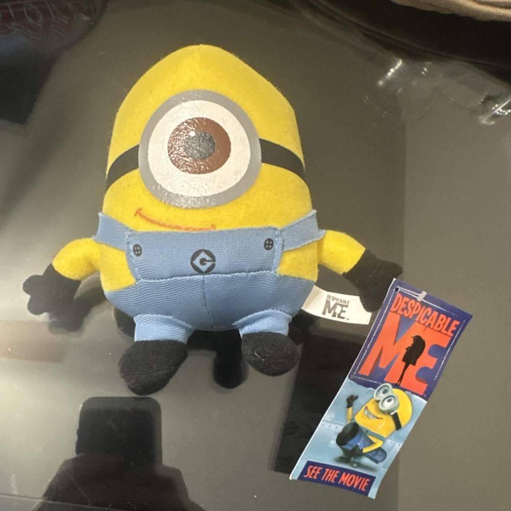 DESPICABLE ME MINION STUART STUFFED NEW With Tags!!